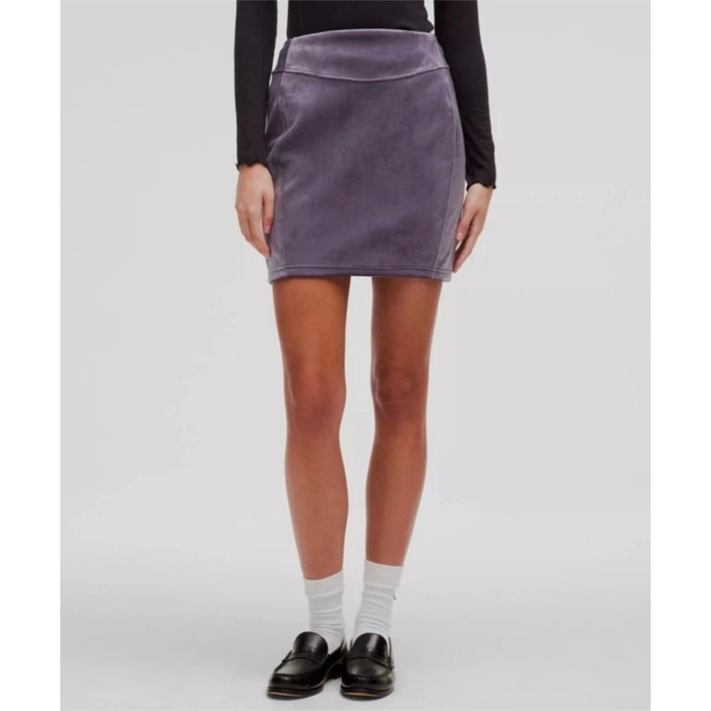 Lululemon Scuba HR Mini Skirt Velvet Purple Size Small High Rise Stretch